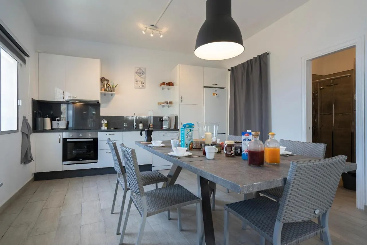 Holiday home Spacious House With Huge Terrace Facing The Sea Bocacangrejo