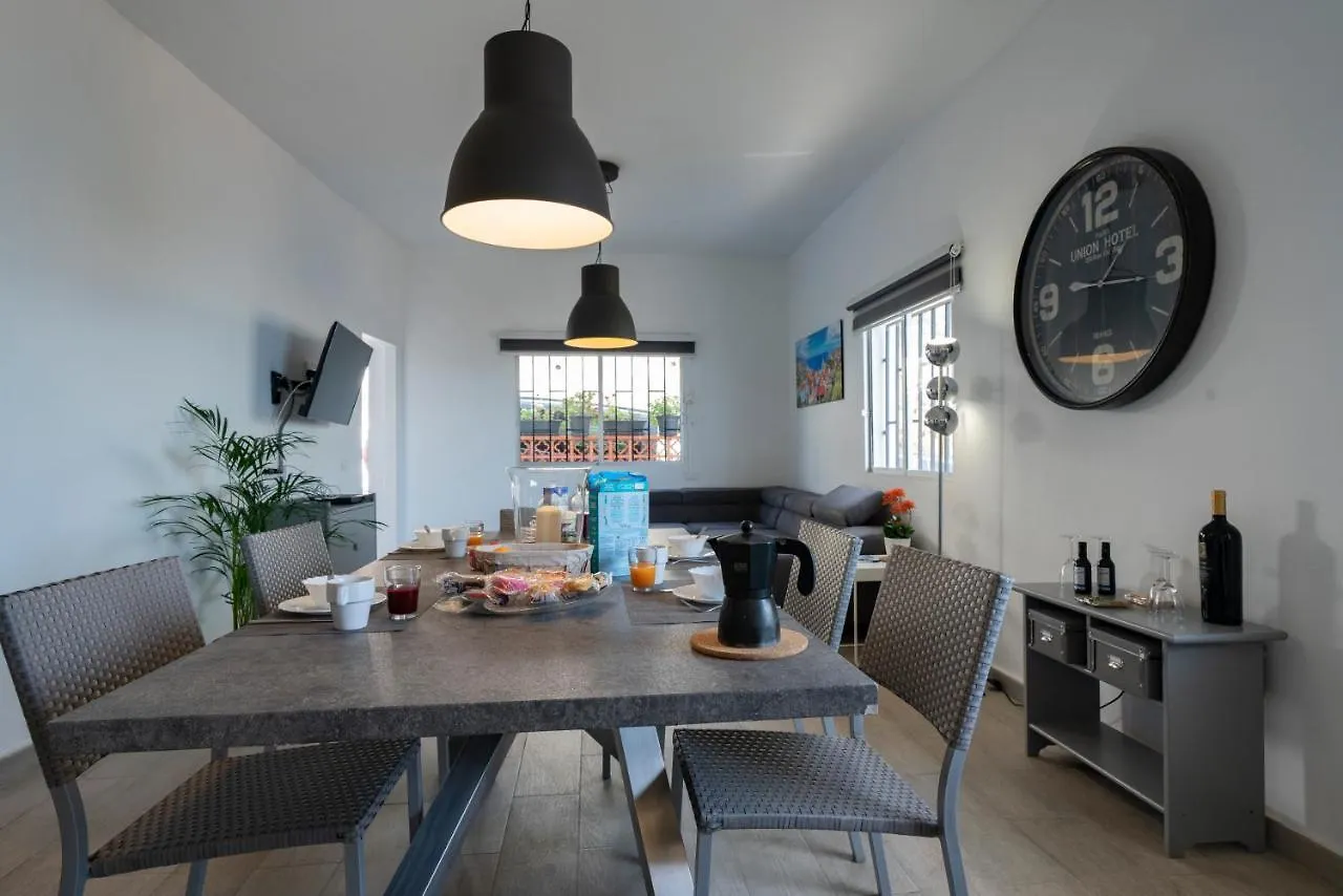 Spacious House With Huge Terrace Facing The Sea Bocacangrejo Holiday home