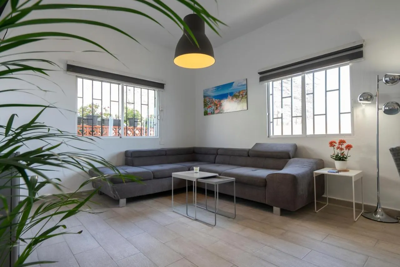 Spacious House With Huge Terrace Facing The Sea Bocacangrejo 0*,