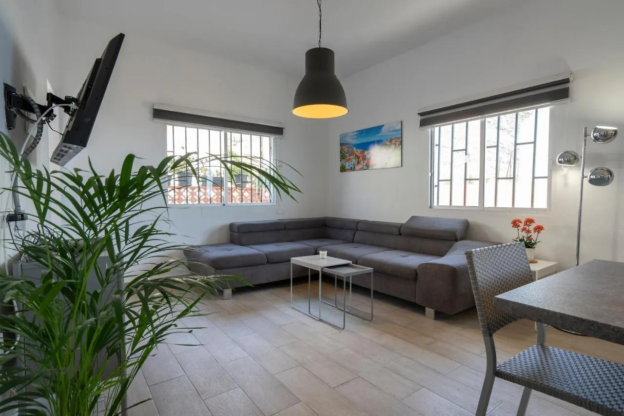 Spacious House With Huge Terrace Facing The Sea Bocacangrejo 0*,